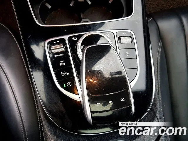 Mercedes-Benz E-Class 2017 thumb 3
