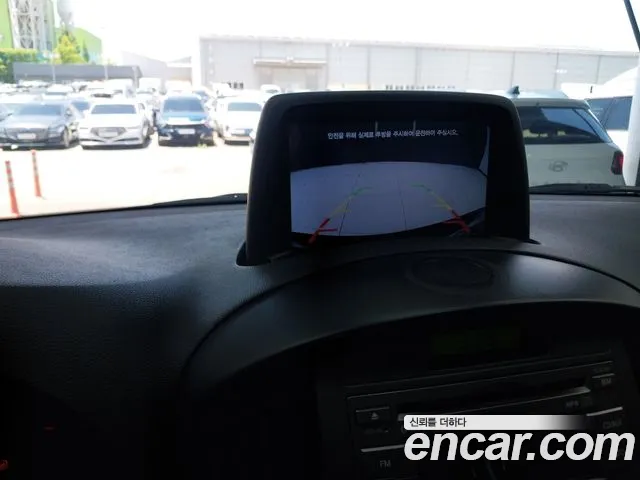 Hyundai Staria 2010 thumb 10