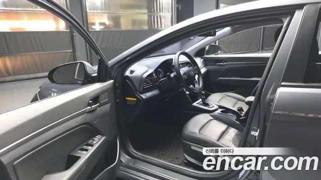 Hyundai Elantra 2019 thumb 12