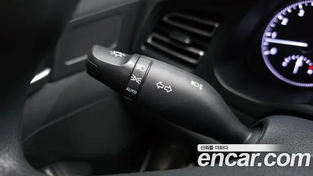 Hyundai Elantra 2019 thumb 4