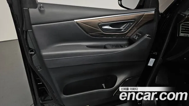 Toyota Alphard 2023 thumb 5