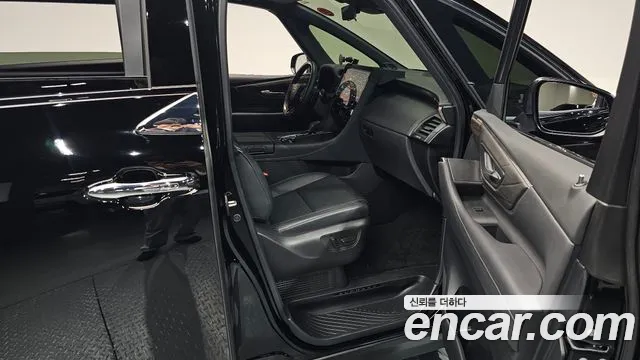 Toyota Alphard 2023 thumb 7