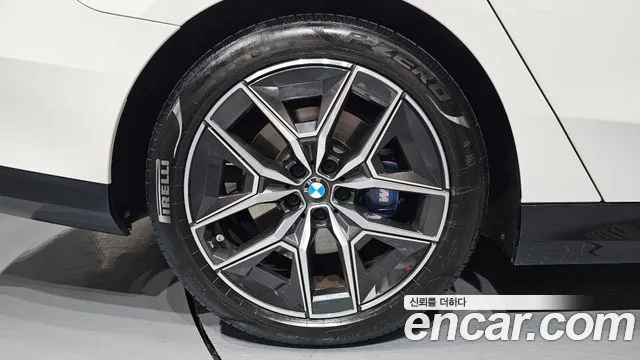 BMW 5 серии 2024 thumb 3
