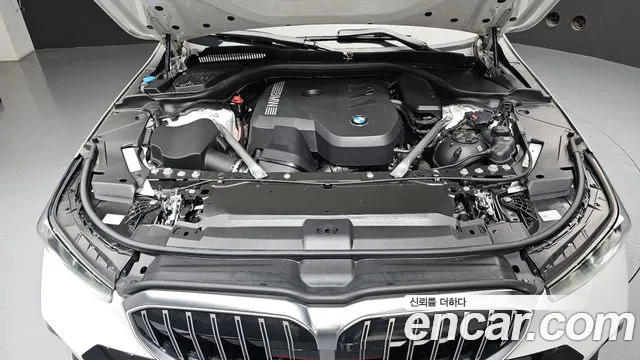 BMW 5 серии 2024 thumb 9