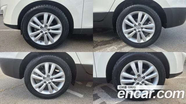 Hyundai Tucson 2010 thumb 2