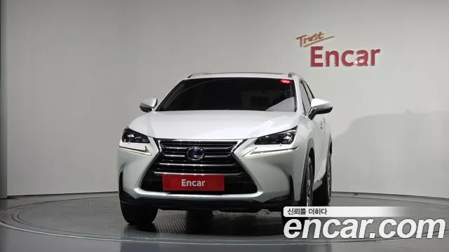 Lexus NX 2015 thumb 4