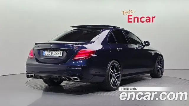 Mercedes-Benz E-Class 2018 thumb 5