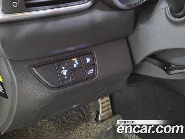 Genesis G70 2018 thumb 6