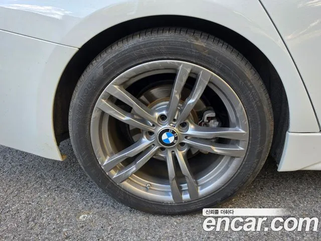BMW 3 серии 2017 thumb 5