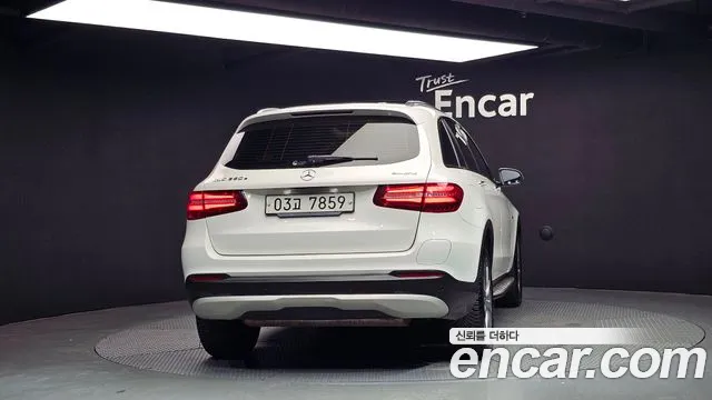 Mercedes-Benz GLC 2018 thumb 9