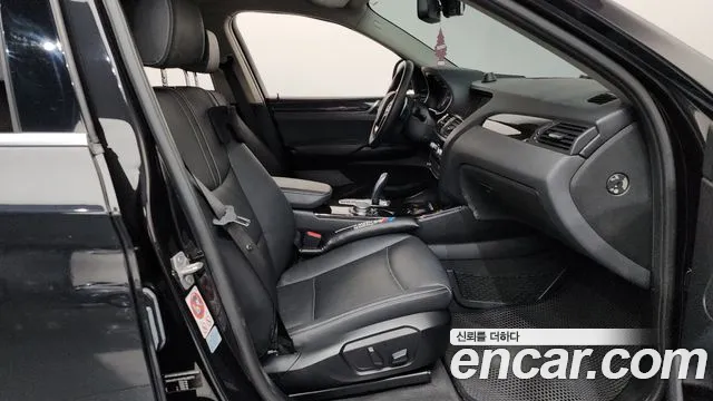 BMW X4 2015 thumb 9