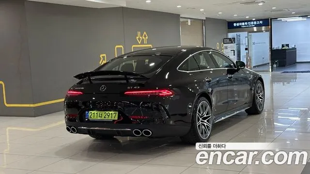 Mercedes-Benz AMG GT 2025 thumb 4