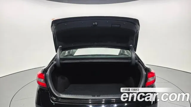 Hyundai LF 2016 thumb 3