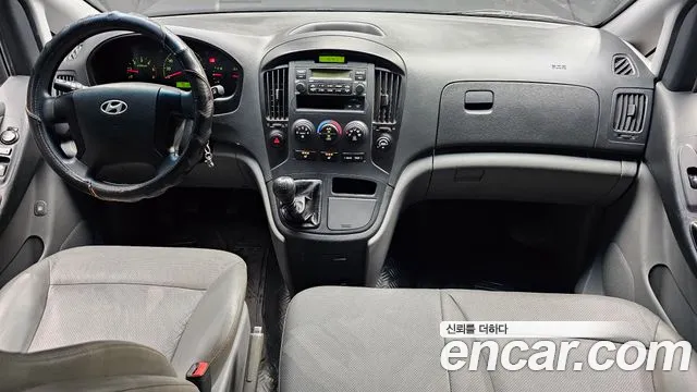 Hyundai Staria 2015 thumb 2