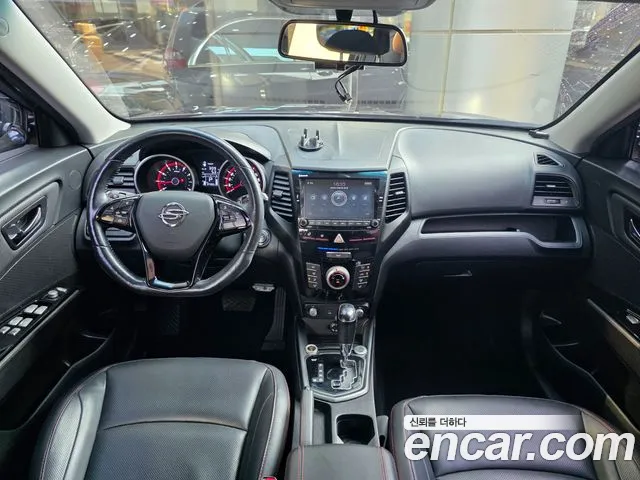 KGM Tivoli Air 2017 thumb 8