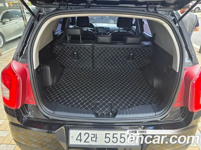 KGM Tivoli Air 2017 thumb 10