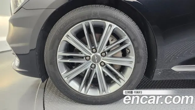 Genesis G80 2016 thumb 7