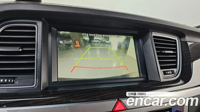 Genesis G80 2016 thumb 10