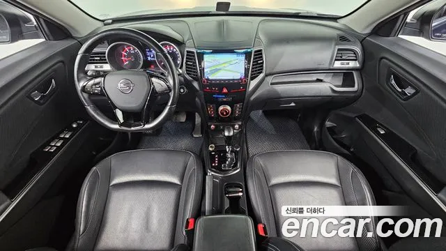 KGM Tivoli 2017 thumb 10