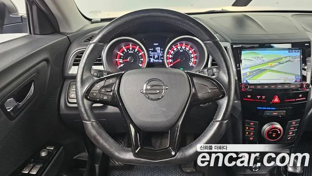 KGM Tivoli 2017 thumb 12