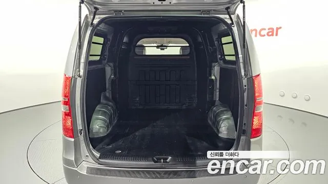 Hyundai Staria 2015 thumb 12