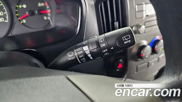 Hyundai Staria 2015 thumb 2