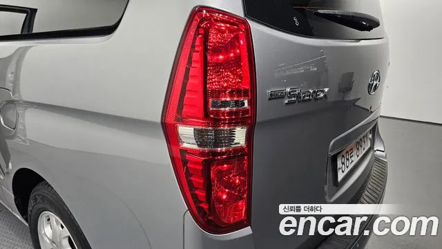 Hyundai Staria 2015 thumb 9