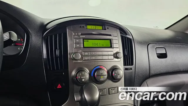 Hyundai Staria 2015 thumb 3