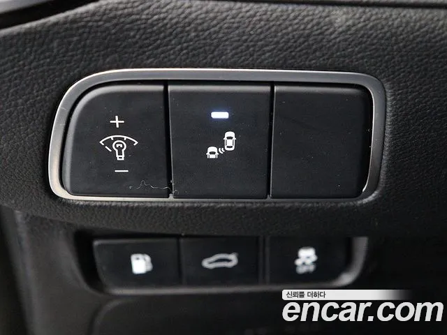 Hyundai Grandeur 2017 thumb 10