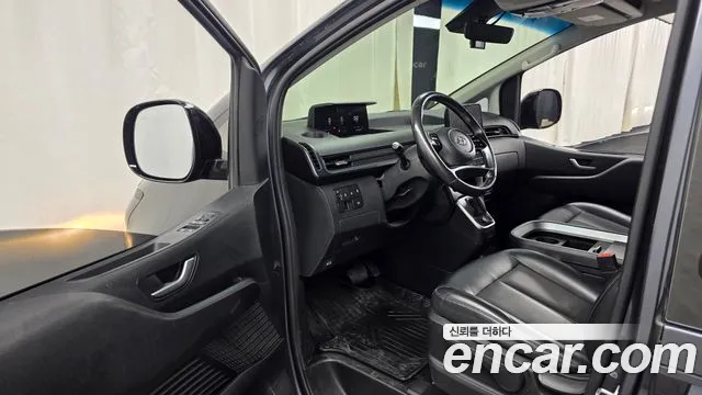 Hyundai Staria 2021 thumb 11