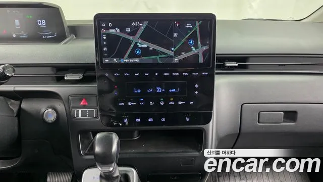 Hyundai Staria 2021 thumb 10