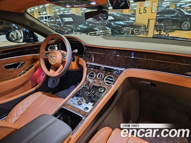 Bentley Continental 2023 thumb 5