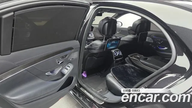 Mercedes-Benz S-Class 2018 thumb 11