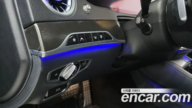 Mercedes-Benz S-Class 2018 thumb 10