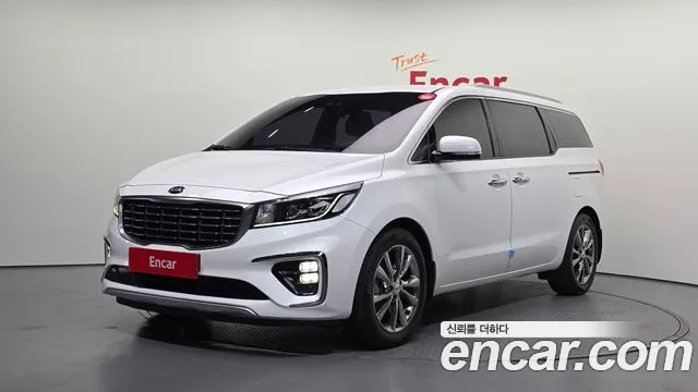 Kia Carnival 2018 thumb 5