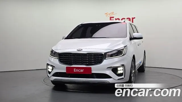 Kia Carnival 2018 thumb 9