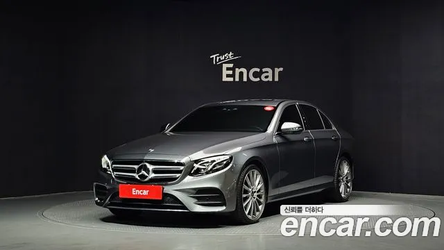 Mercedes-Benz E-Class 2017 thumb 2