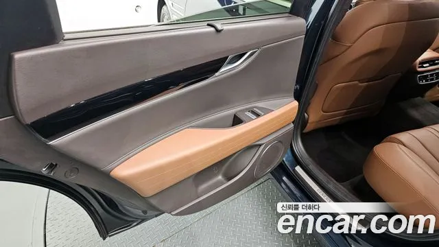 Genesis G80 2021 thumb 12