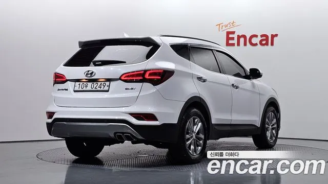 Hyundai Santafe 2016 thumb 3