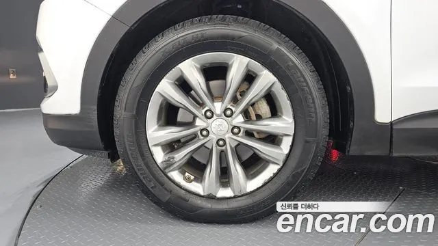 Hyundai Santafe 2016 thumb 2