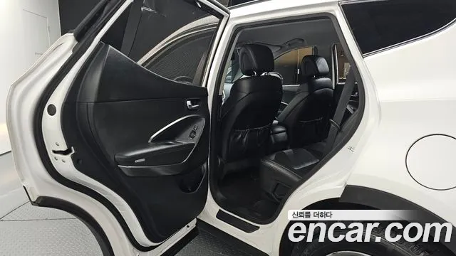 Hyundai Santafe 2016 thumb 5