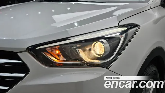Hyundai Santafe 2016 thumb 8