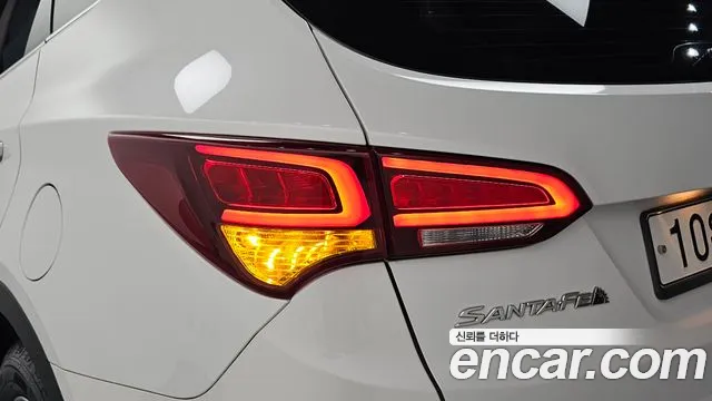 Hyundai Santafe 2016 thumb 11