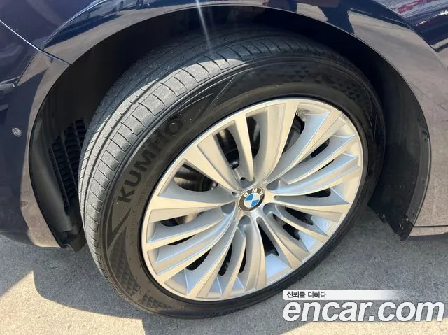 BMW 5 серии Gran Turismo 2017 thumb 10