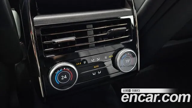 Land Rover Range Rover Sport 2025 thumb 2