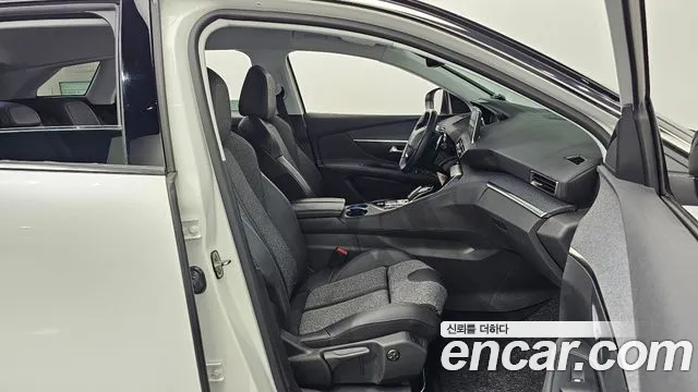 Peugeot 3008 2020 thumb 11