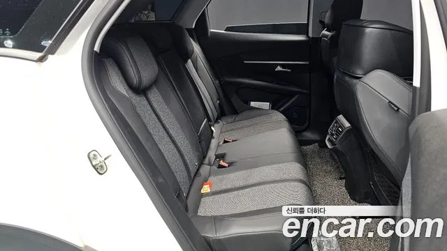 Peugeot 3008 2019 thumb 2