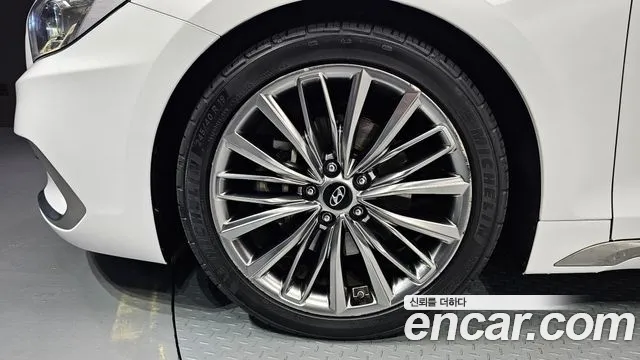 Hyundai Grandeur 2017 thumb 6