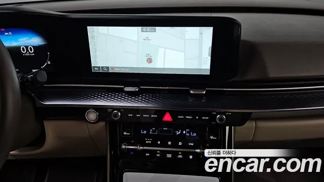 Kia Carnival 2022 thumb 11