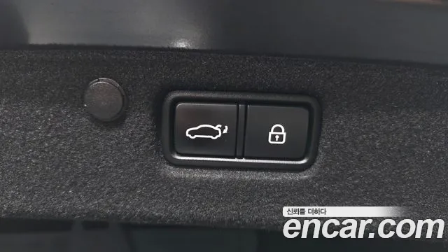 Hyundai Grandeur 2017 thumb 12